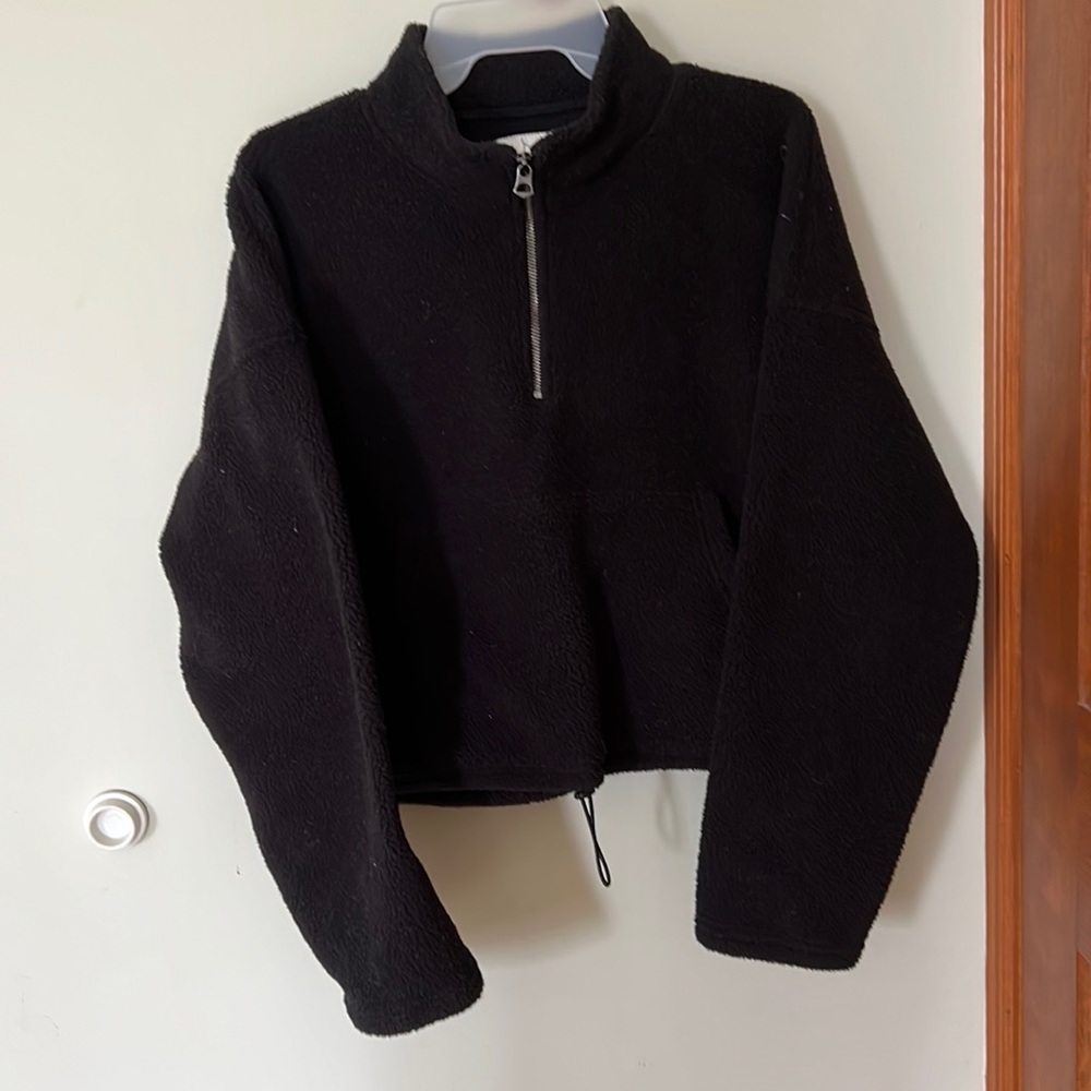 BRAND NEW AE QUARTER ZIP
